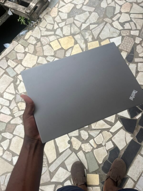 lenovo thinkpad s2 core i5 8th gen – Image 2